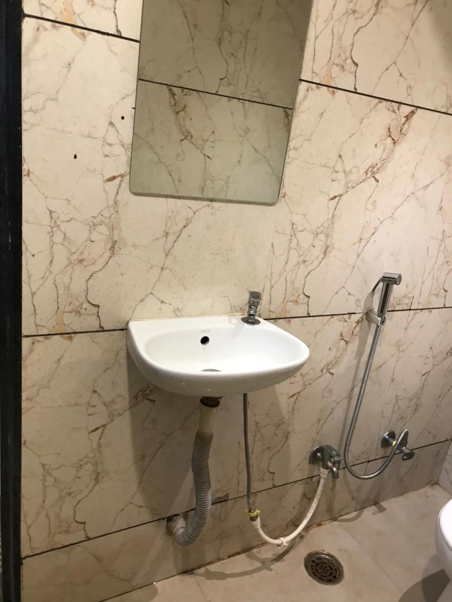 Hotel Divine Indore Buitenkant foto